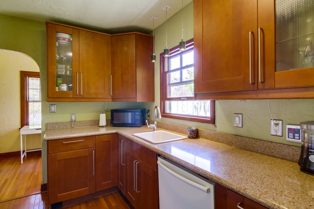 Virtual tour photo 23 of 43 for 2905 32nd St