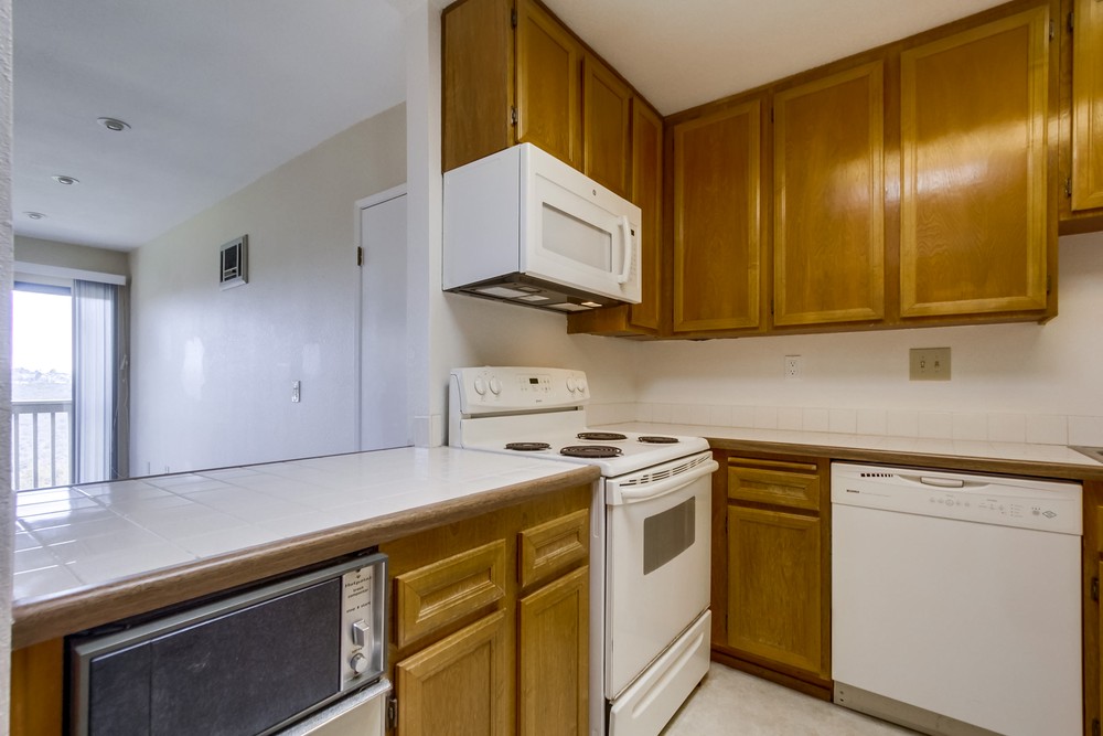 Virtual tour photo 14 of 39 for 2905 Cowley Way Unit E