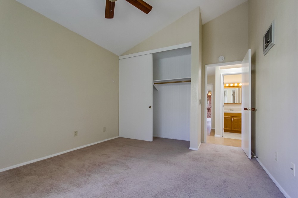 Virtual tour photo 24 of 39 for 2905 Cowley Way Unit E