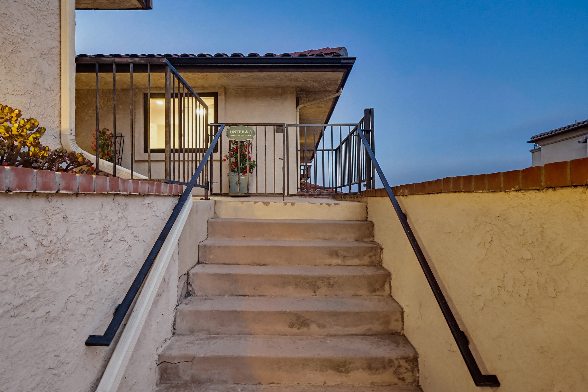 Virtual tour photo 8 of 153 for 2906 Baywater Ave UNIT 2