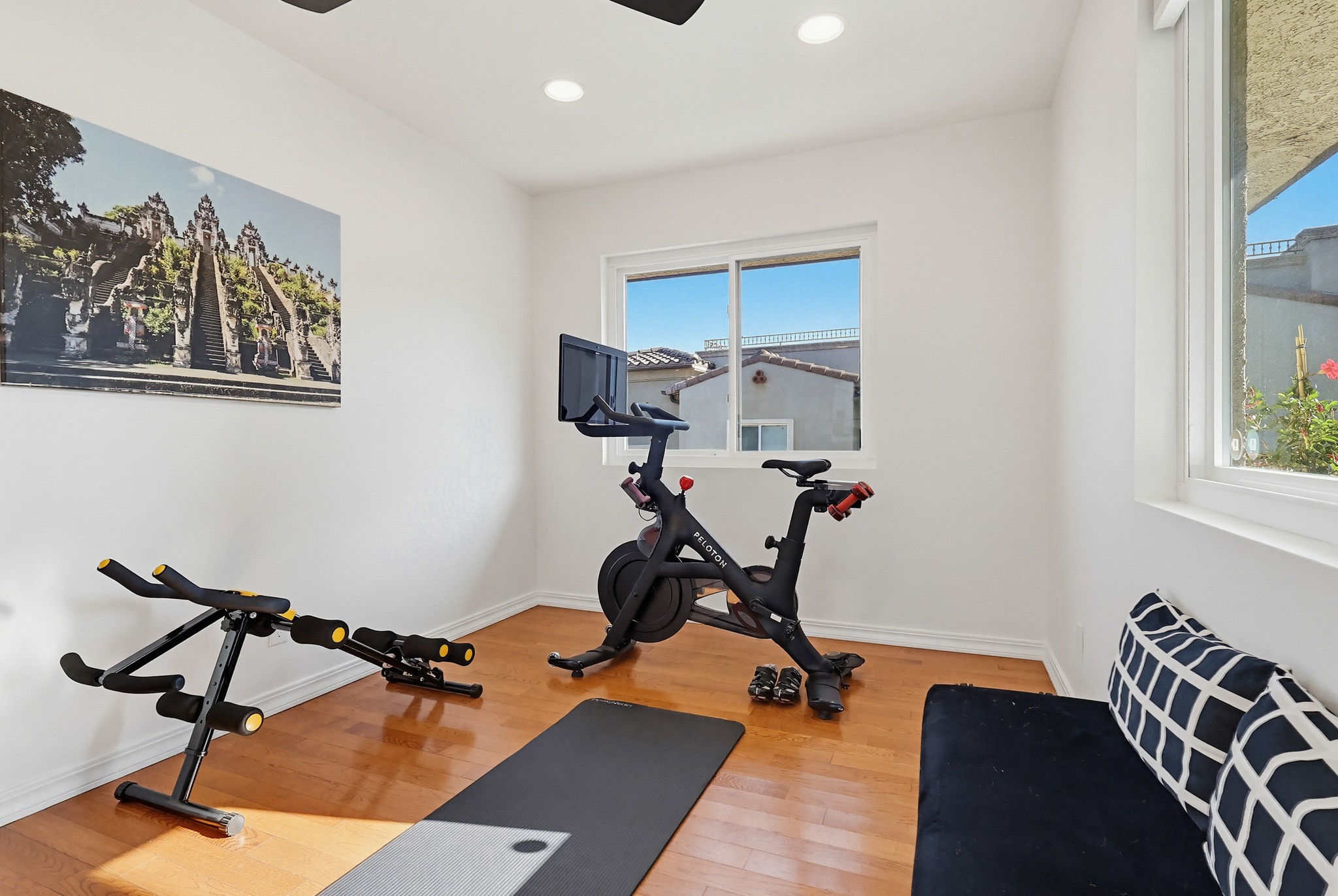 Virtual tour photo 67 of 153 for 2906 Baywater Ave UNIT 2