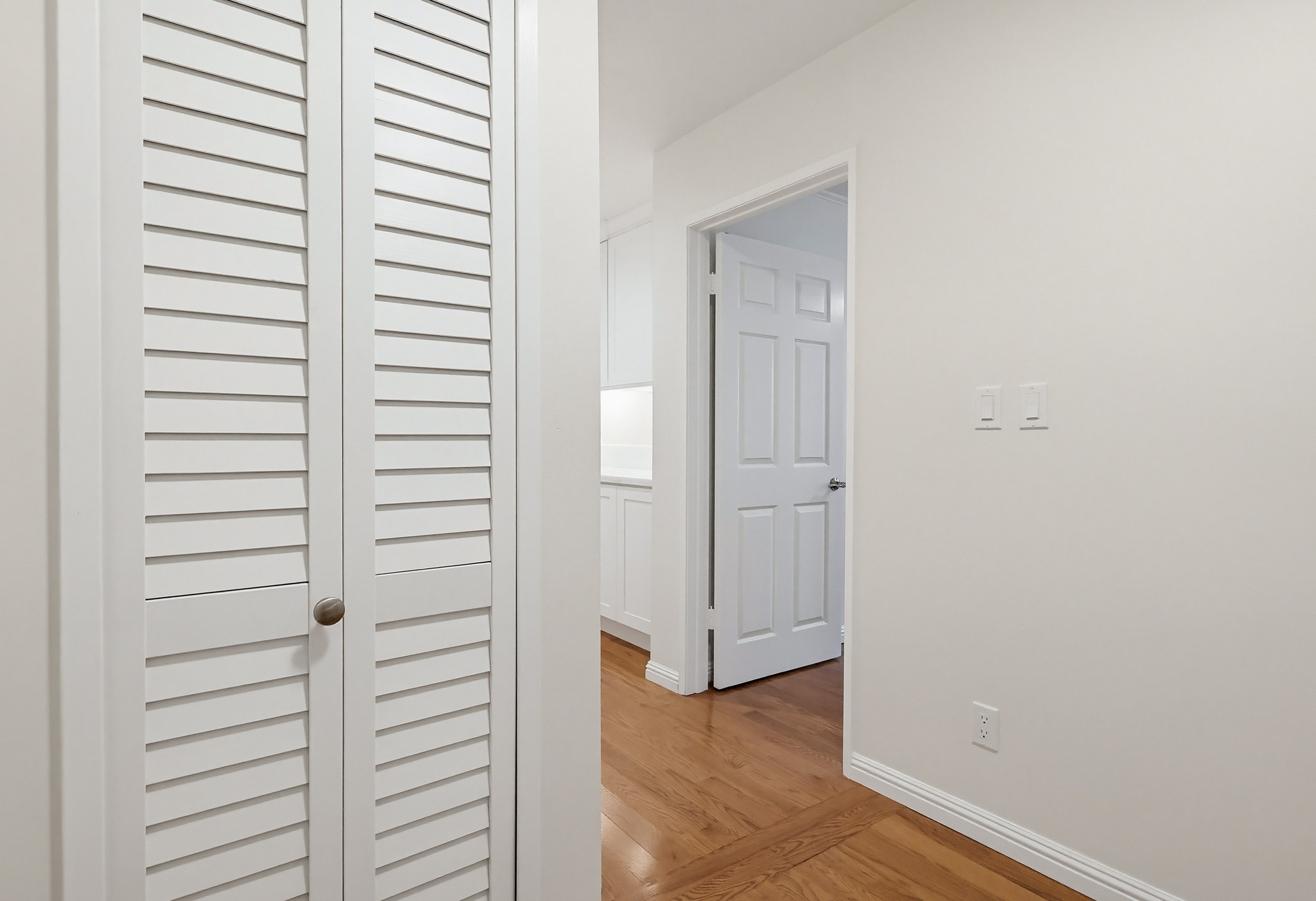 Virtual tour photo 81 of 153 for 2906 Baywater Ave UNIT 2