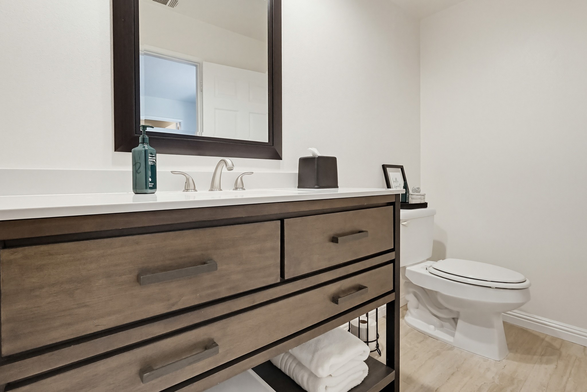 Virtual tour photo 88 of 153 for 2906 Baywater Ave UNIT 2