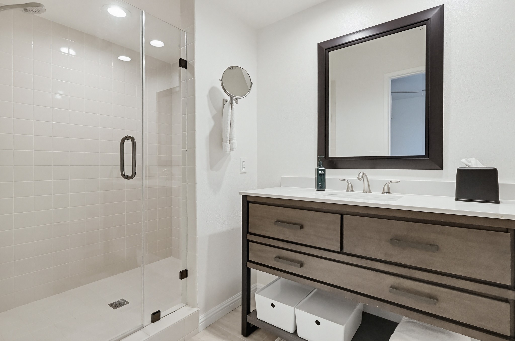 Virtual tour photo 89 of 153 for 2906 Baywater Ave UNIT 2