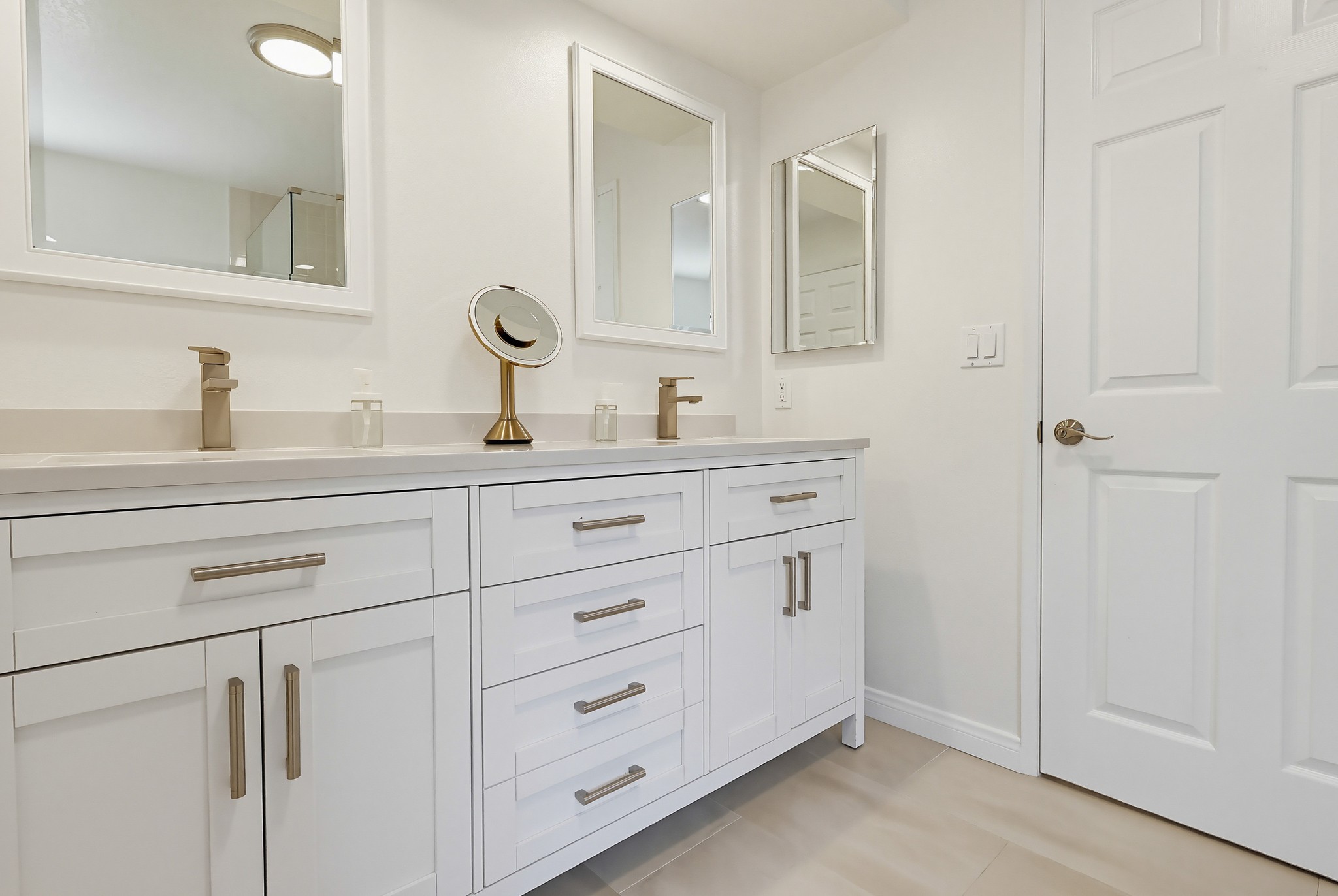 Virtual tour photo 107 of 153 for 2906 Baywater Ave UNIT 2