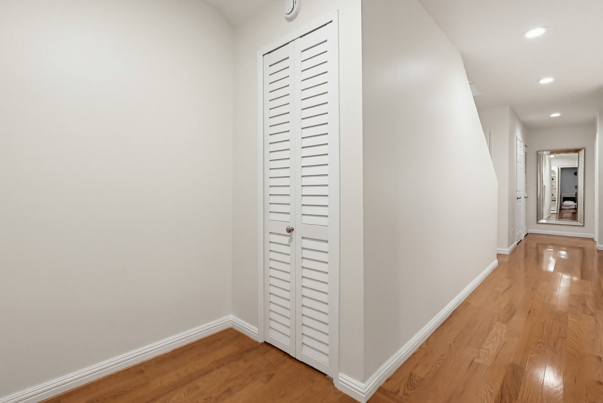 Virtual tour photo 114 of 153 for 2906 Baywater Ave UNIT 2