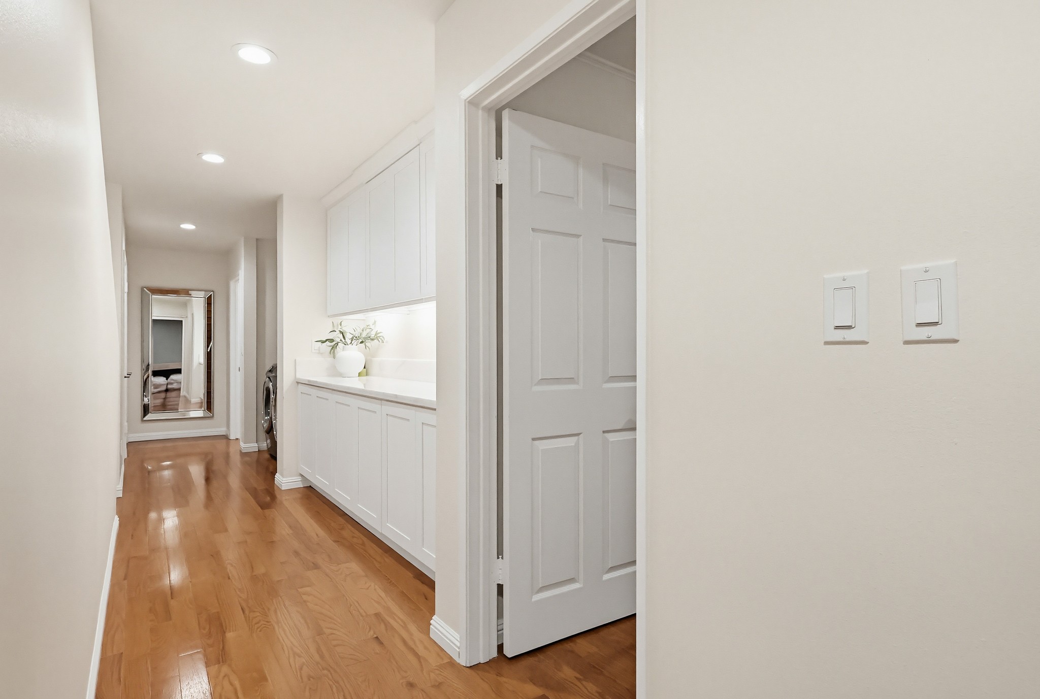 Virtual tour photo 115 of 153 for 2906 Baywater Ave UNIT 2