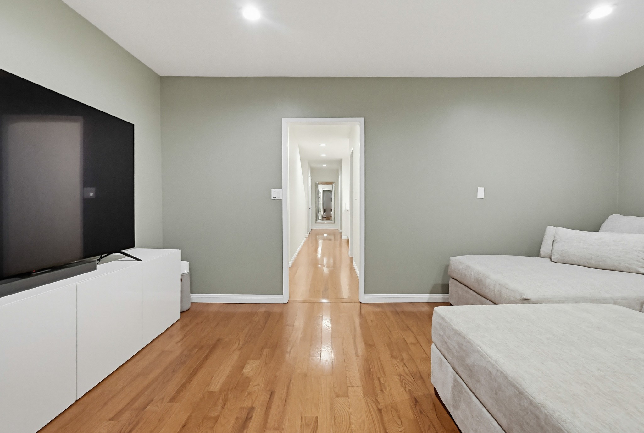 Virtual tour photo 117 of 153 for 2906 Baywater Ave UNIT 2