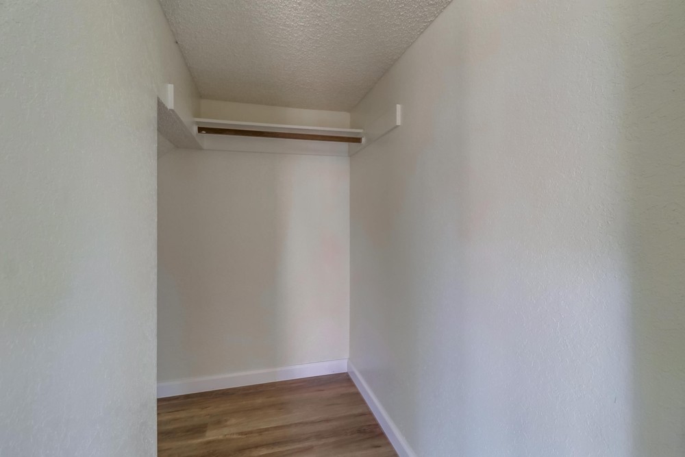 Virtual tour photo 22 of 47 for 2908 Pettigo Dr