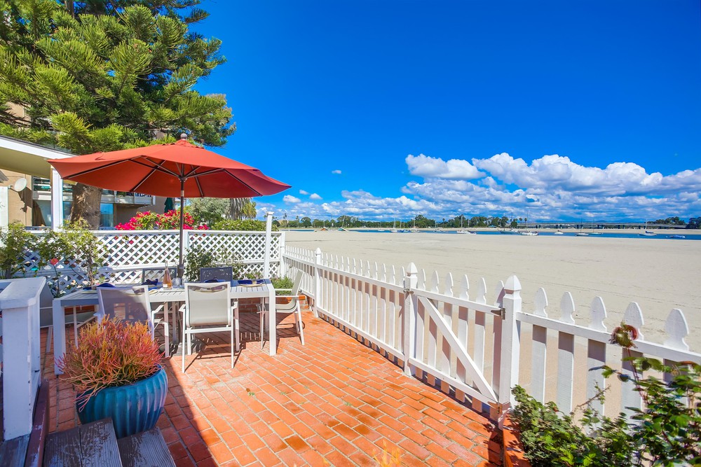 Virtual tour photo 7 of 47 for 2910 Bayside Ln