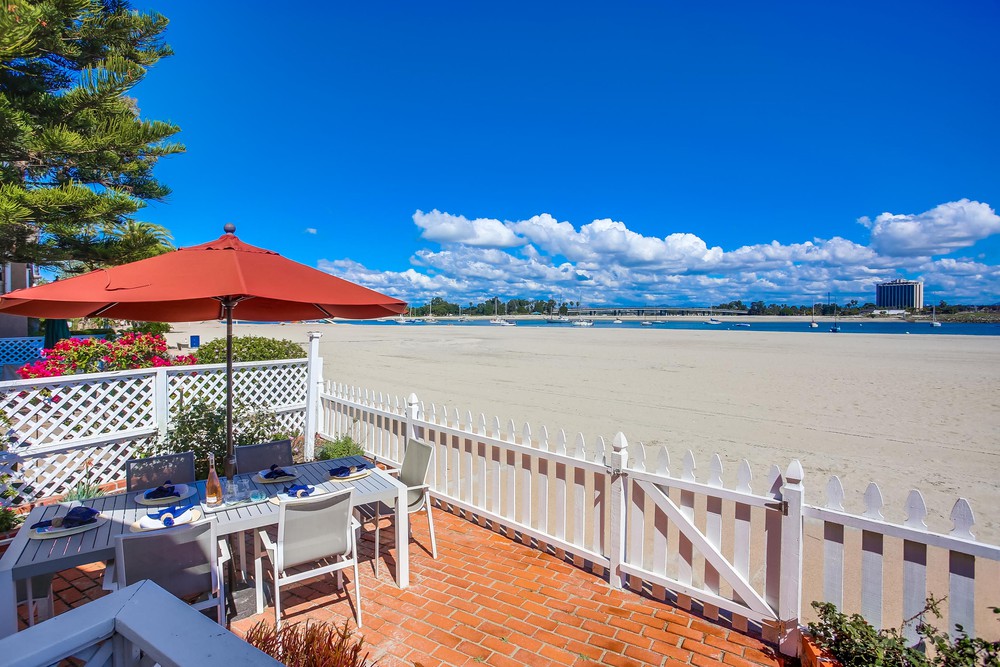 Virtual tour photo 8 of 47 for 2910 Bayside Ln