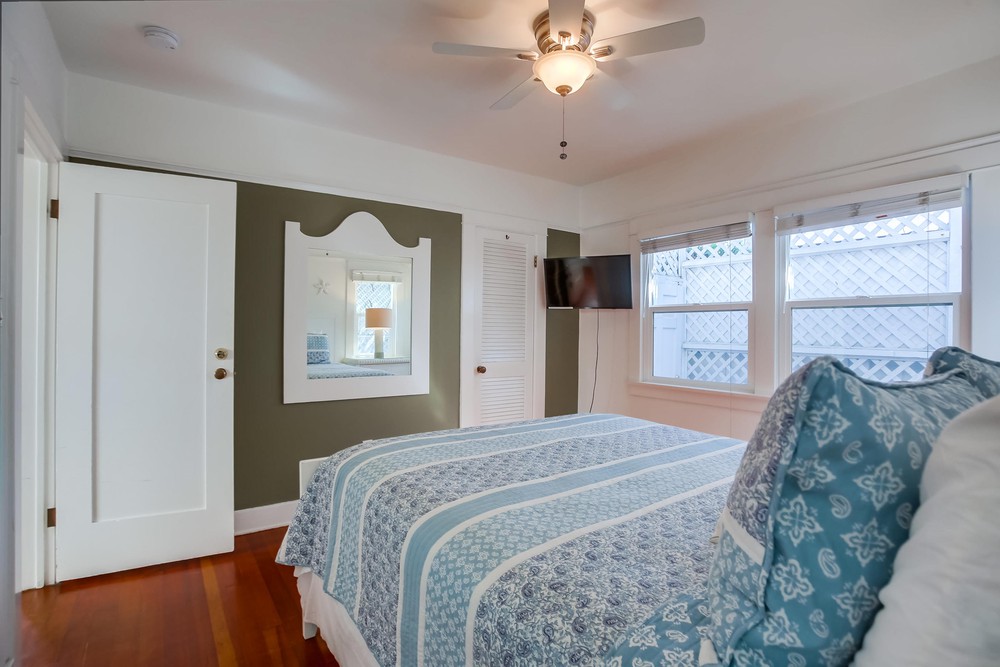 Virtual tour photo 32 of 47 for 2910 Bayside Ln