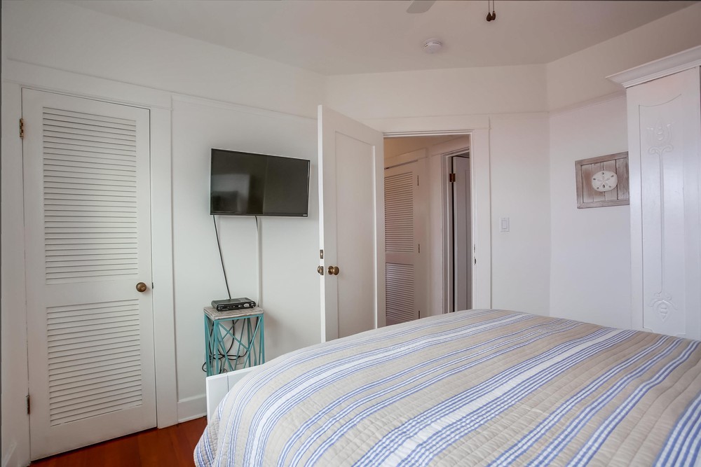 Virtual tour photo 45 of 47 for 2910 Bayside Ln