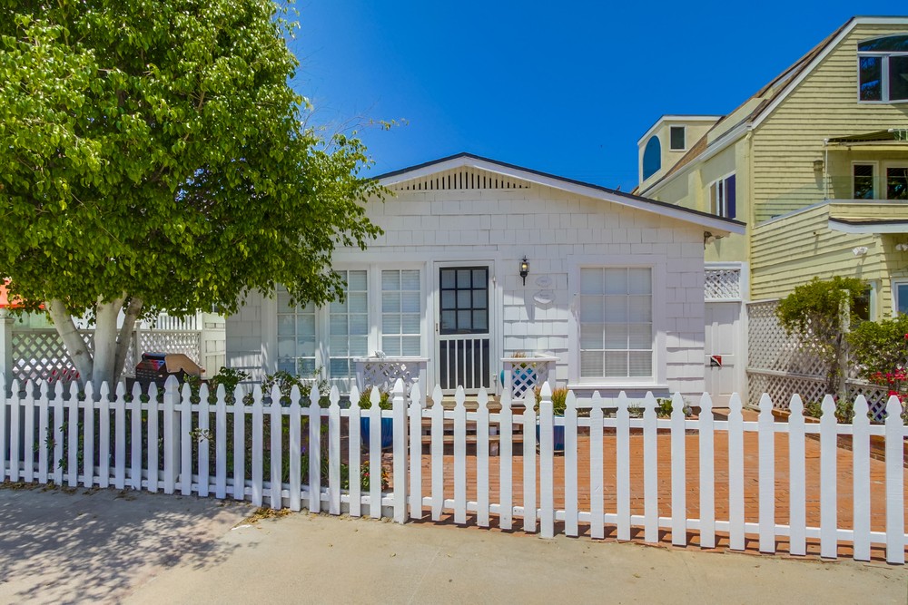 Virtual tour photo 1 of 34 for 2910 Bayside Walk