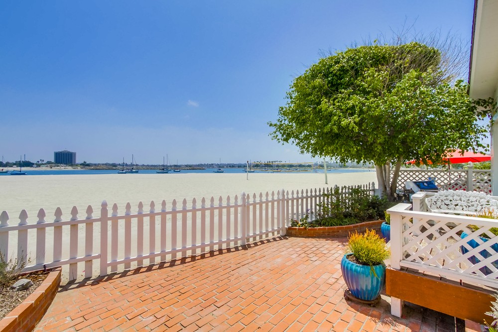 Virtual tour photo 6 of 34 for 2910 Bayside Walk