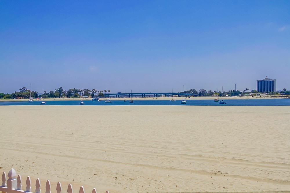 Virtual tour photo 9 of 34 for 2910 Bayside Walk