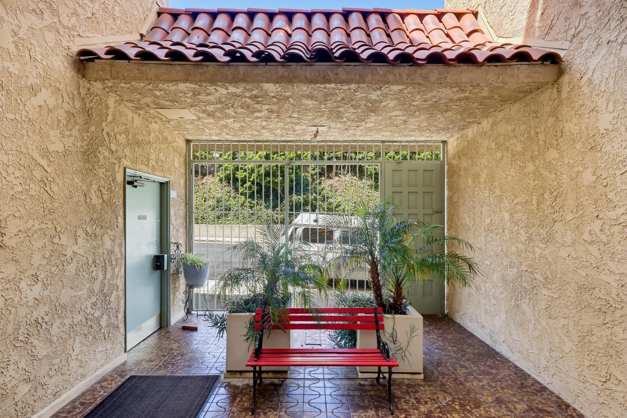 Virtual tour photo 6 of 62 for 2910 S Peck Ave