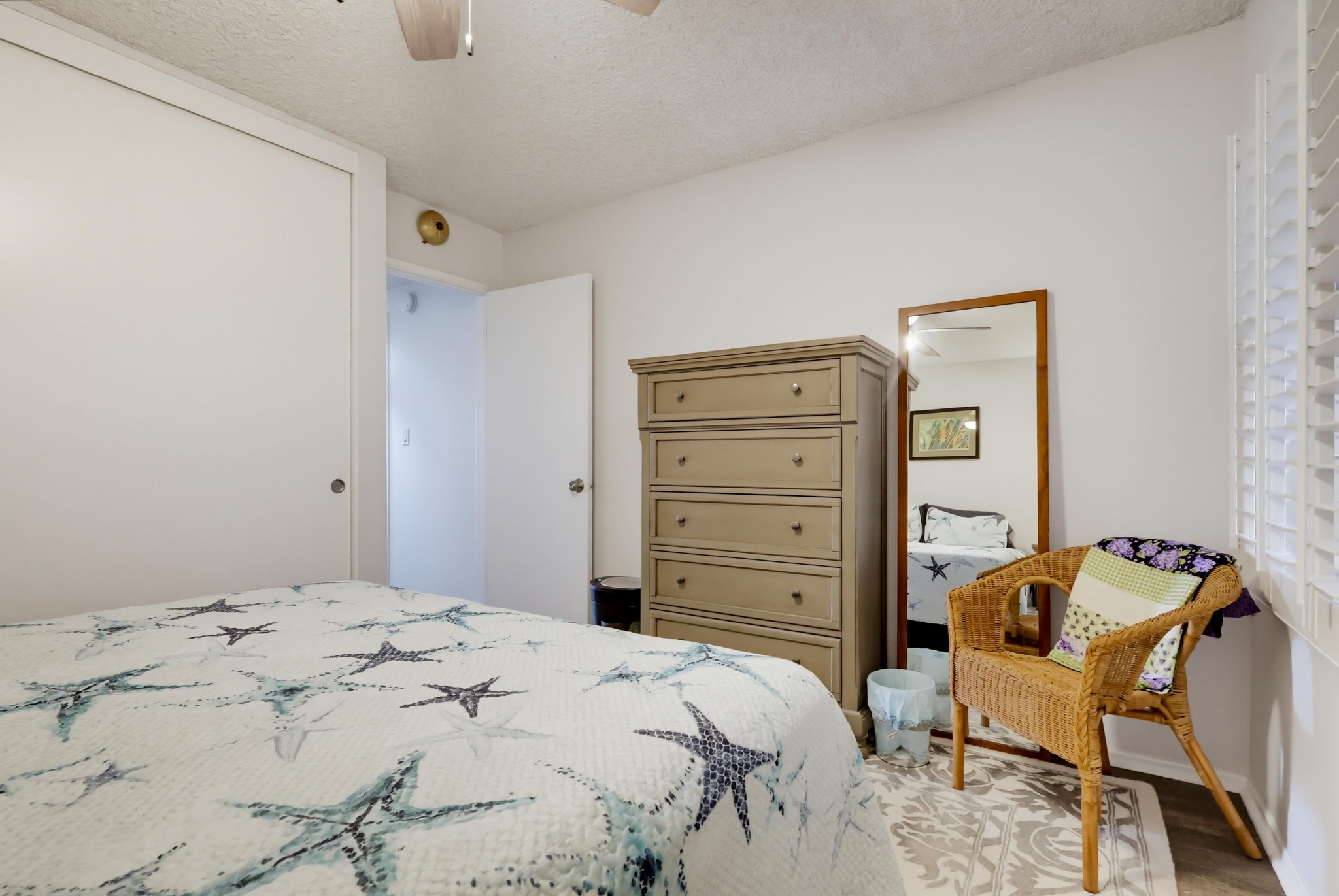 Virtual tour photo 38 of 62 for 2910 S Peck Ave