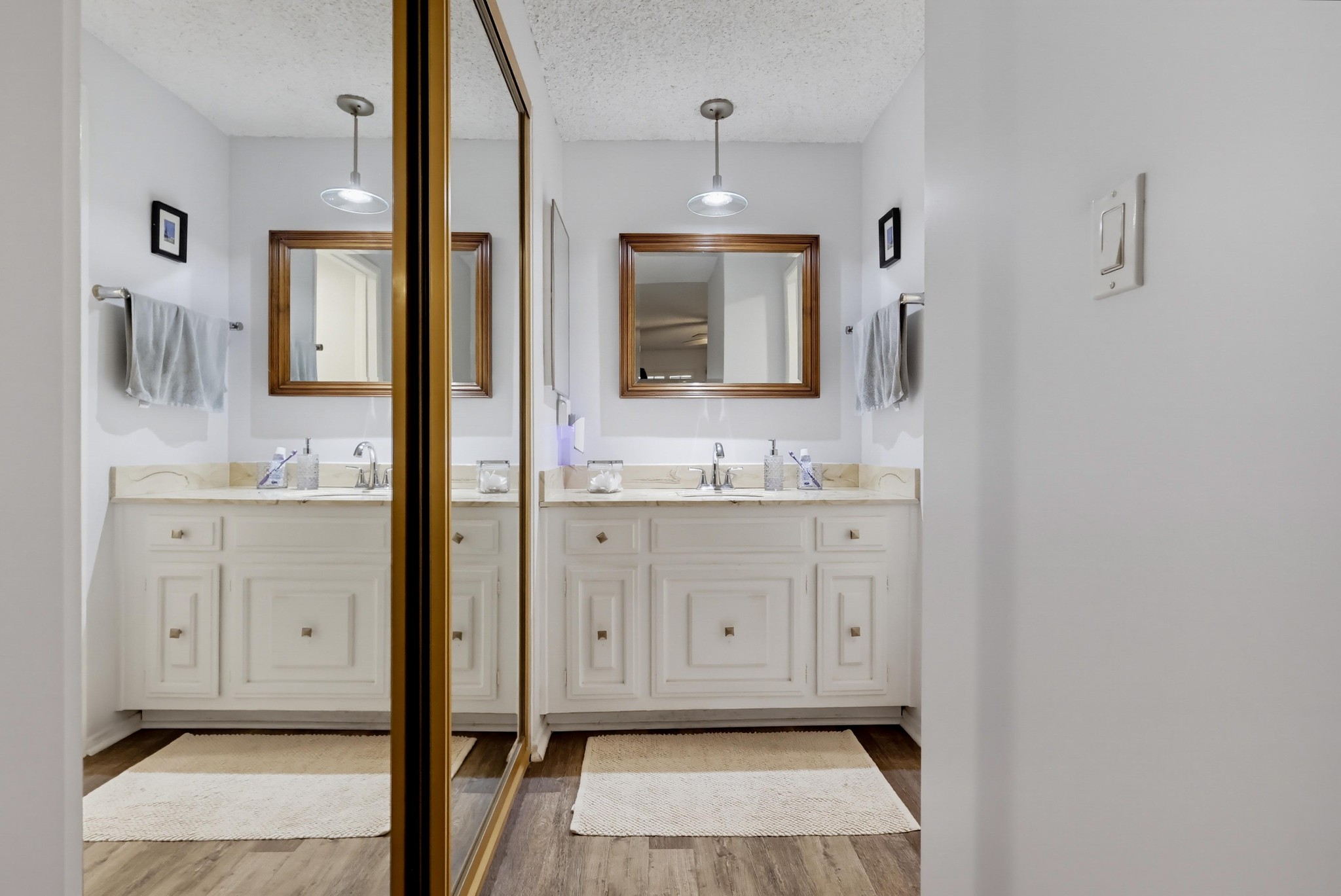 Virtual tour photo 43 of 62 for 2910 S Peck Ave