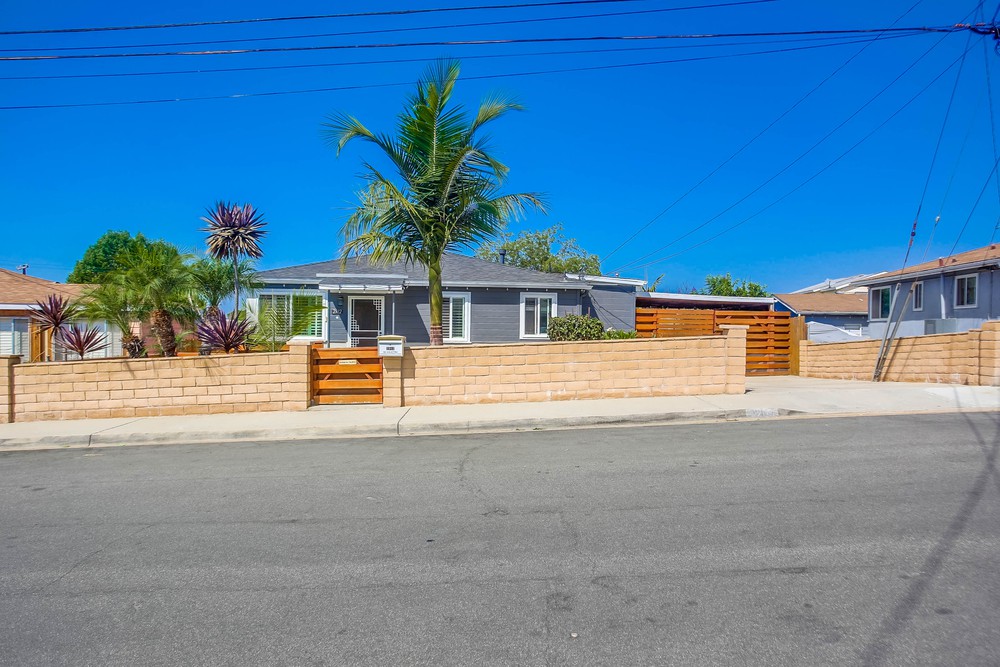 Virtual tour photo 1 of 47 for 2912 Preece St