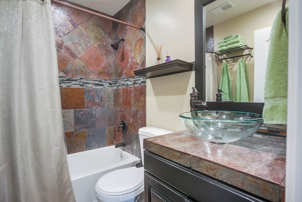 Virtual tour photo 35 of 47 for 2912 Preece St