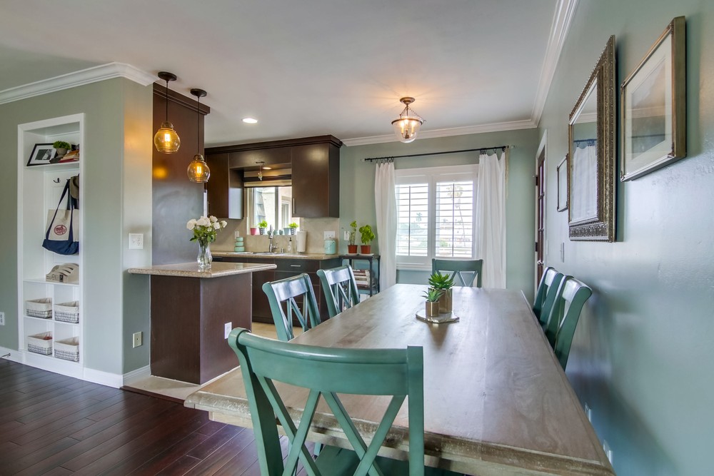 Virtual tour photo 10 of 33 for 2913 A St UNIT 6