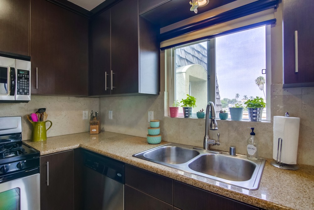Virtual tour photo 17 of 33 for 2913 A St UNIT 6