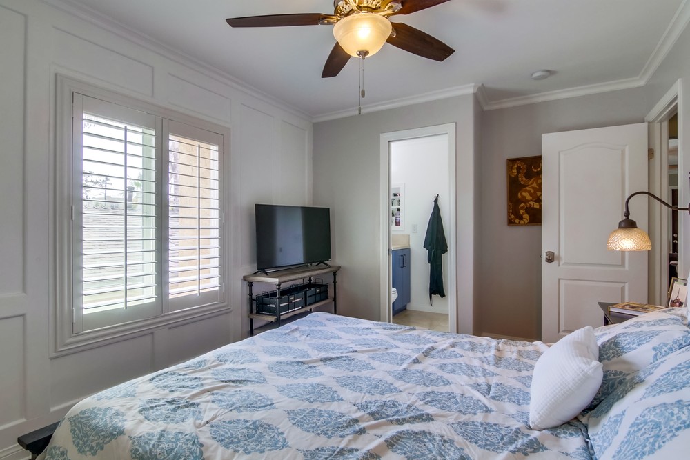 Virtual tour photo 22 of 33 for 2913 A St UNIT 6