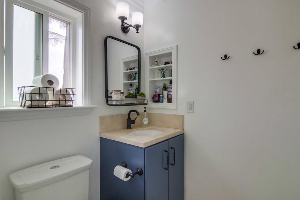 Virtual tour photo 23 of 33 for 2913 A St UNIT 6