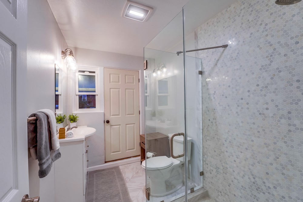 Virtual tour photo 54 of 116 for 2914 Iris Ave