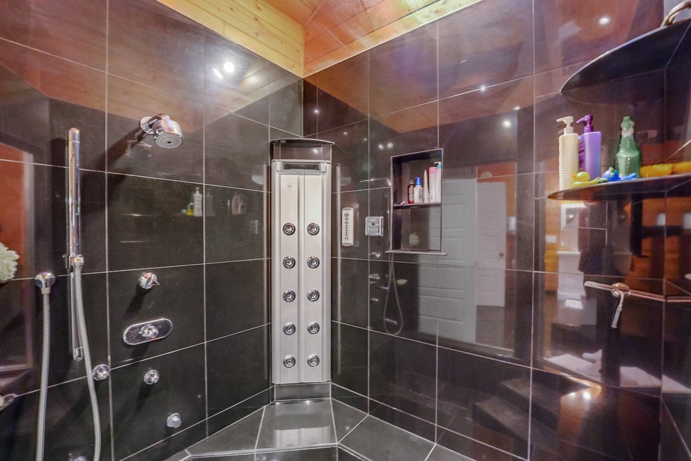 Virtual tour photo 67 of 116 for 2914 Iris Ave