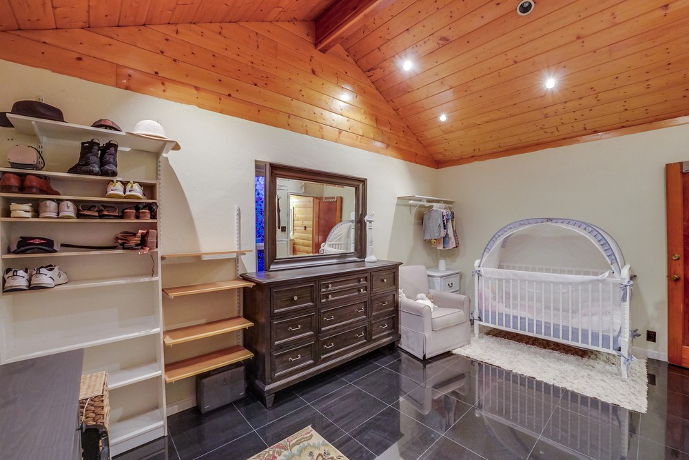 Virtual tour photo 72 of 116 for 2914 Iris Ave