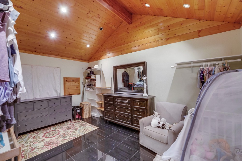 Virtual tour photo 73 of 116 for 2914 Iris Ave