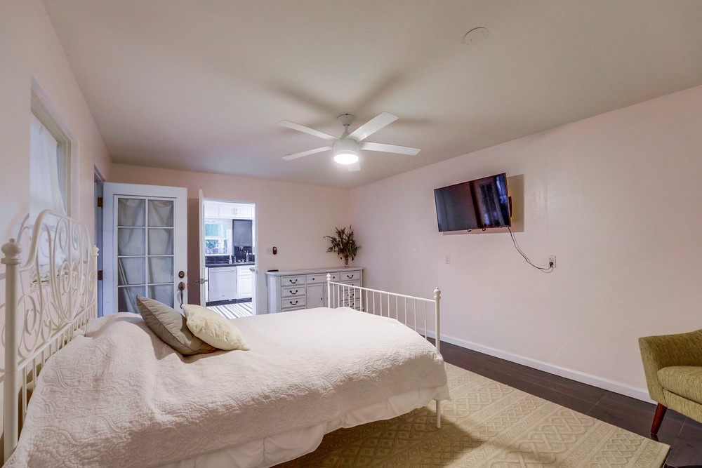 Virtual tour photo 74 of 116 for 2914 Iris Ave