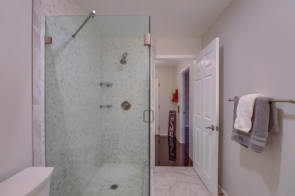 Virtual tour photo 80 of 116 for 2914 Iris Ave