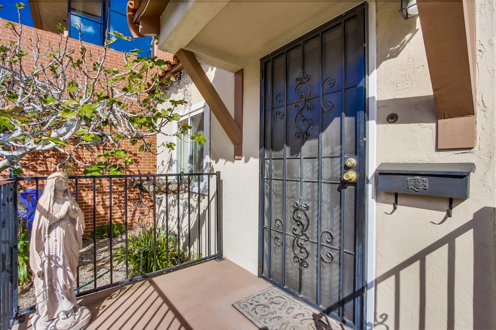 Virtual tour photo 9 of 83 for 2918 Emerson Street