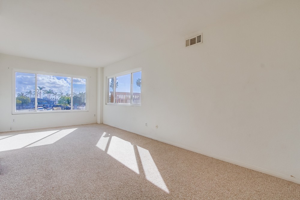 Virtual tour photo 11 of 83 for 2918 Emerson Street