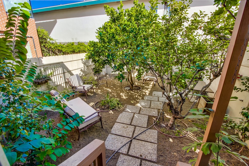 Virtual tour photo 53 of 83 for 2918 Emerson Street