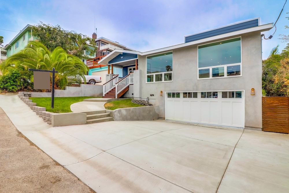 Virtual tour photo 3 of 94 for 2920 Perry St