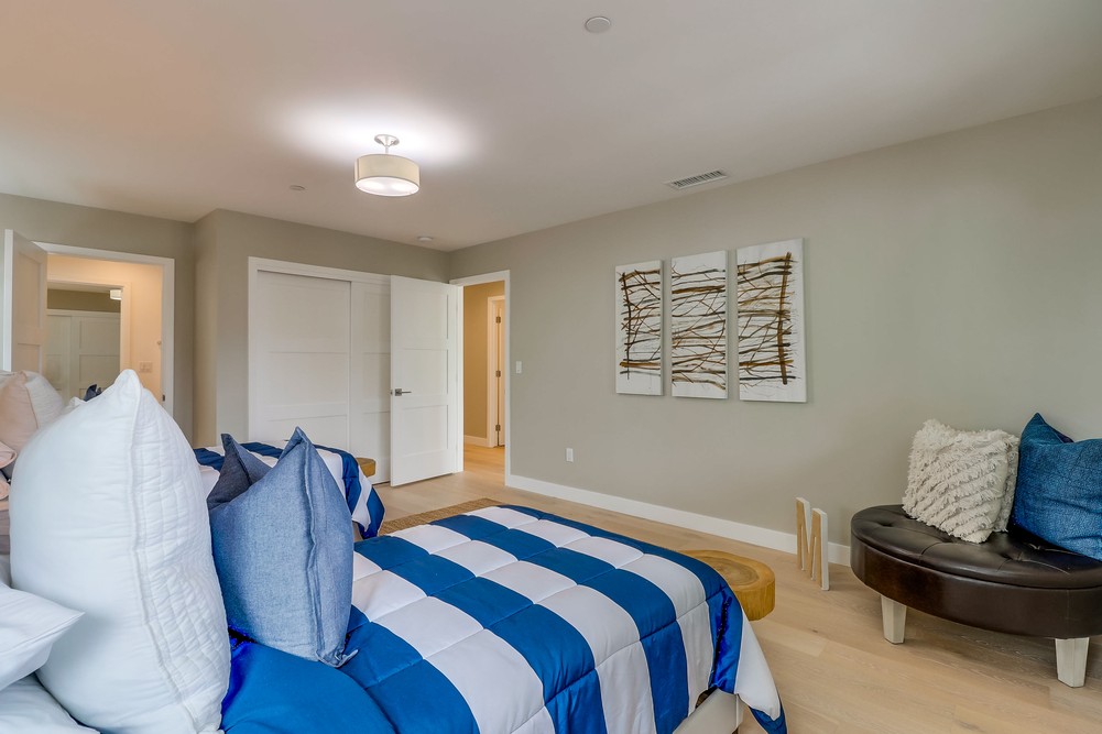 Virtual tour photo 54 of 94 for 2920 Perry St