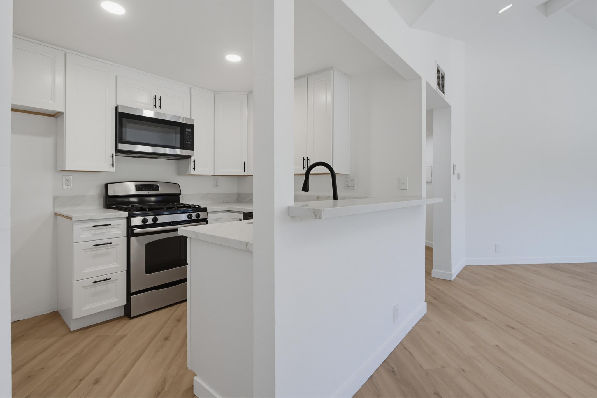 Virtual tour photo 16 of 49 for 2921 Alwood Ct