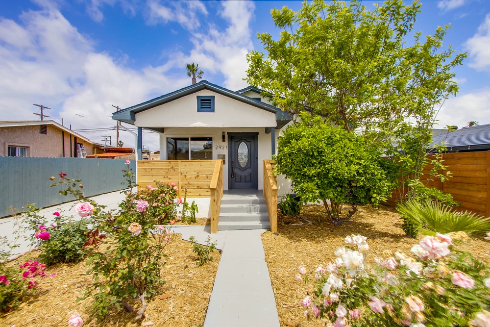 Virtual tour photo 4 of 67 for 2921 Columbine St