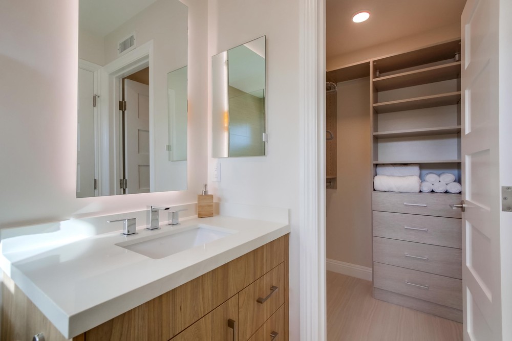 Virtual tour photo 26 of 47 for 2923 Upshur St
