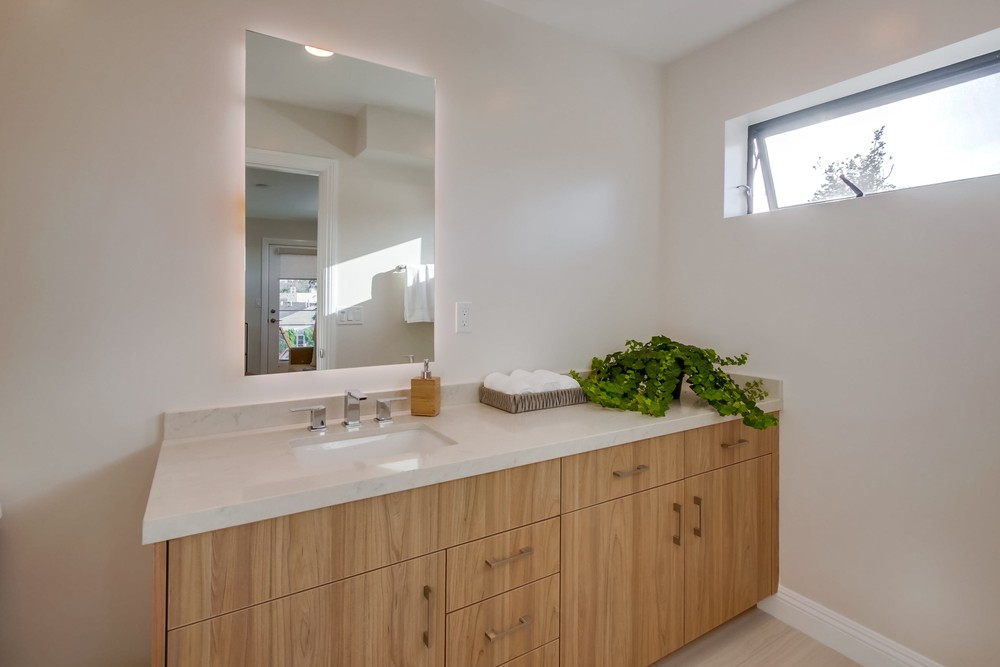 Virtual tour photo 38 of 72 for 2923 Upshur St