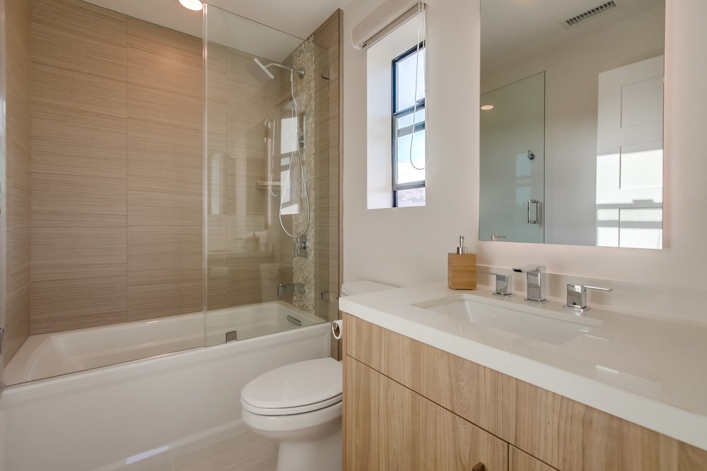 Virtual tour photo 52 of 72 for 2923 Upshur St
