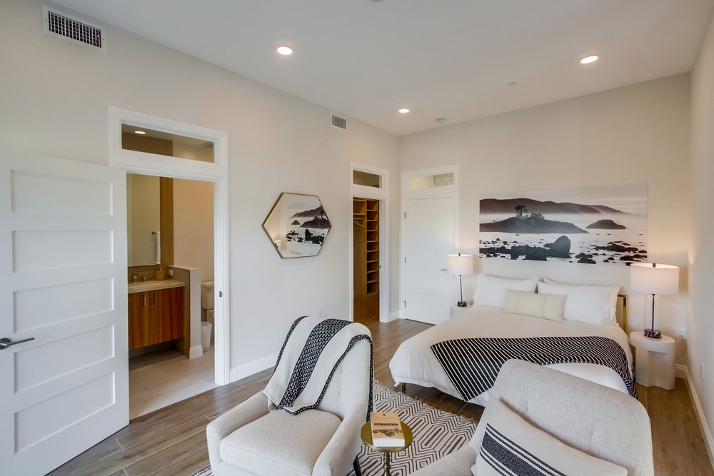Virtual tour photo 53 of 72 for 2923 Upshur St