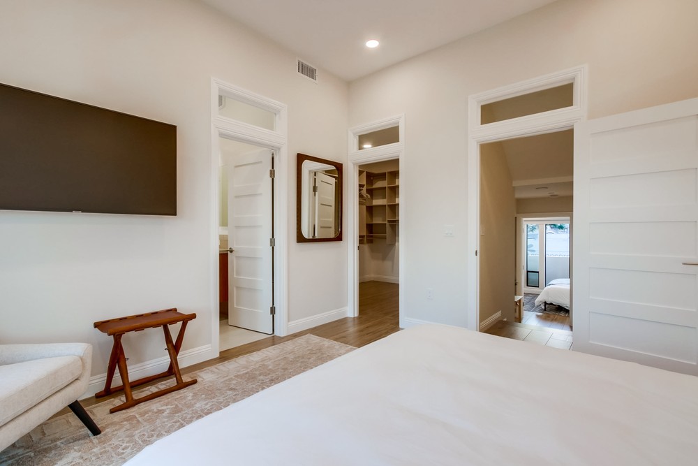 Virtual tour photo 64 of 72 for 2923 Upshur St