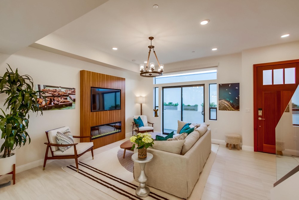 Virtual tour photo 8 of 45 for 2923 Upshur St