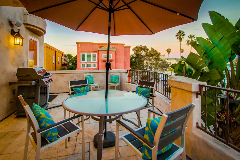 Virtual tour photo 7 of 64 for 2924 Mission Blvd