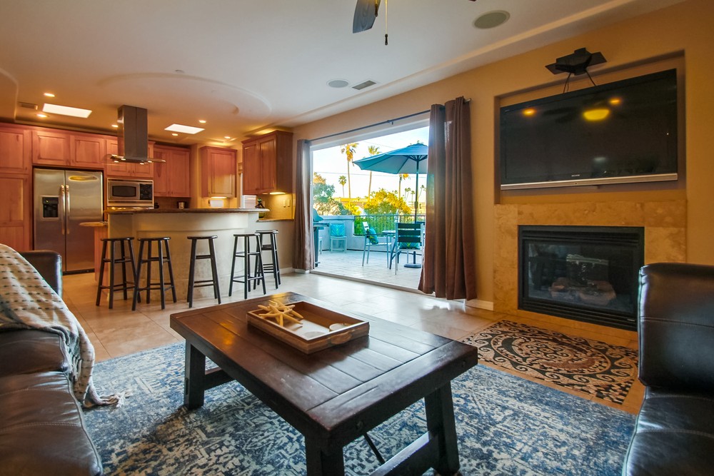 Virtual tour photo 13 of 64 for 2924 Mission Blvd